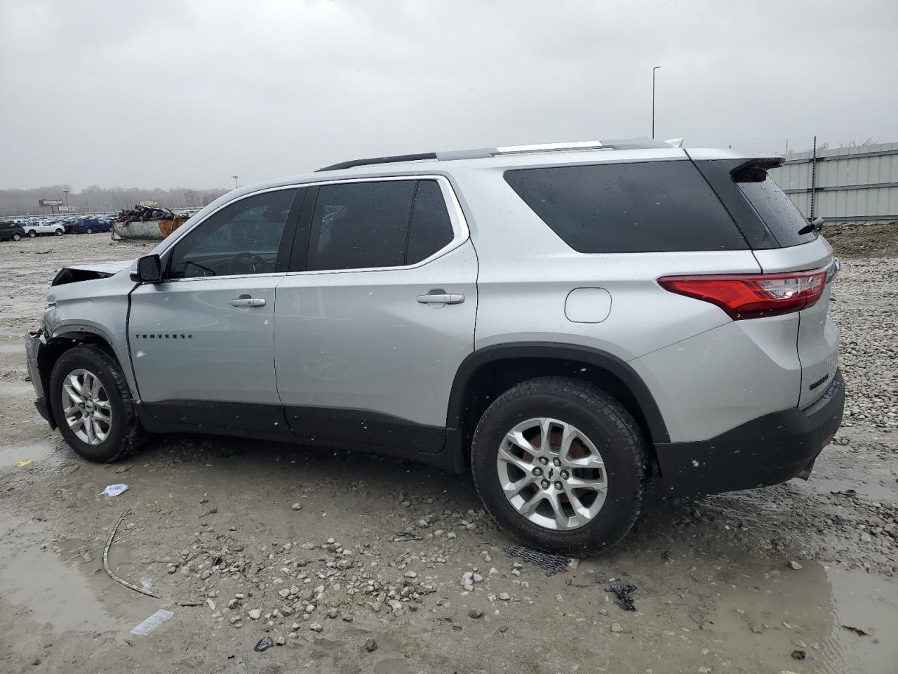 2018 CHEVROLET TRAVERSE L - Фото 2