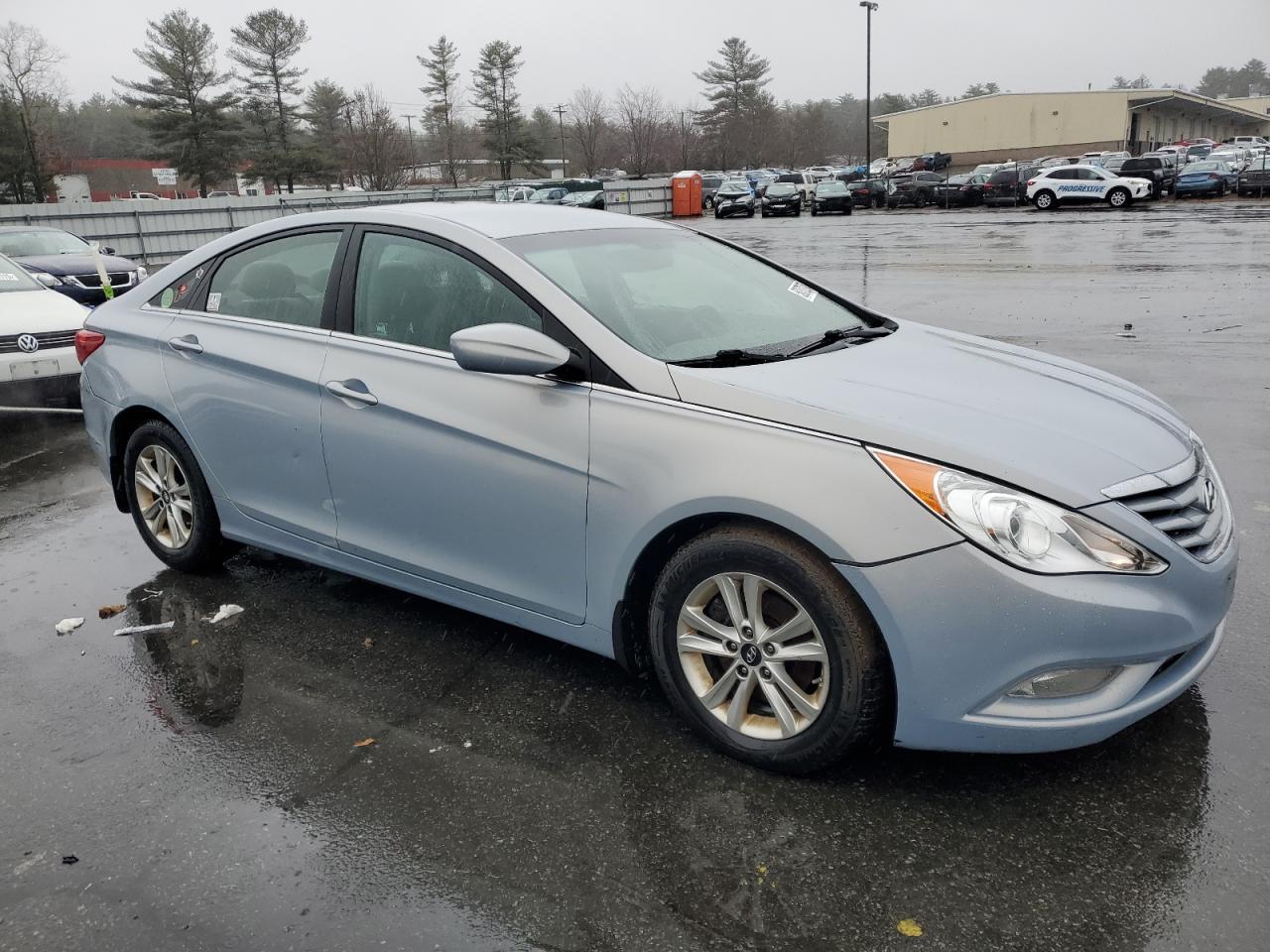 2013 HYUNDAI SONATA GLS - Image 4