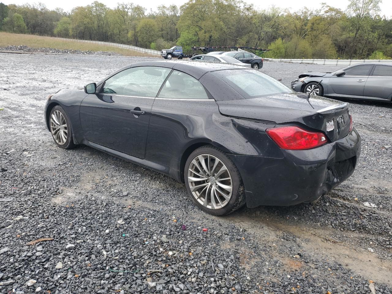 2011 INFINITI G37 BASE - Image 2