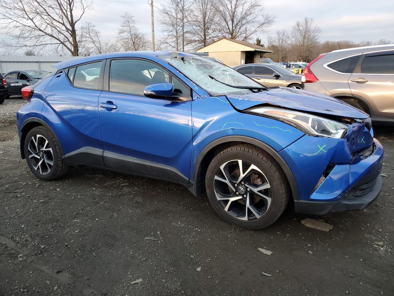 2018 TOYOTA C-HR XLE - Фото 4