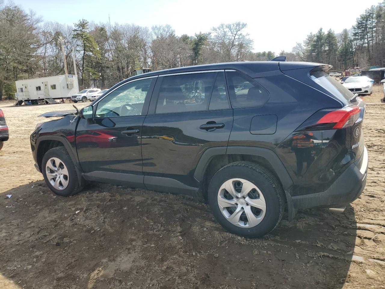 2023 TOYOTA RAV4 LE - Фото 2