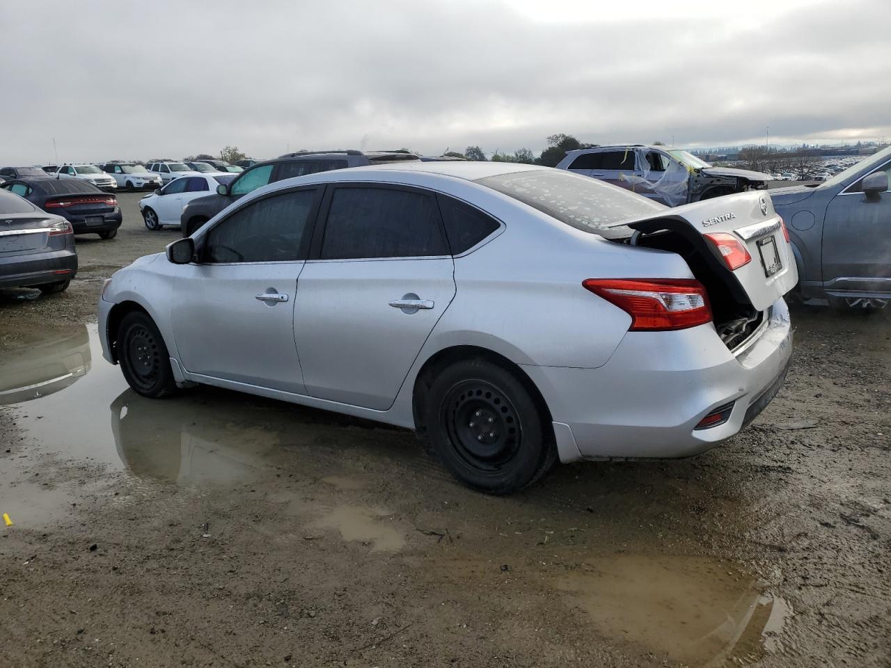 2017 NISSAN SENTRA S - Фото 2