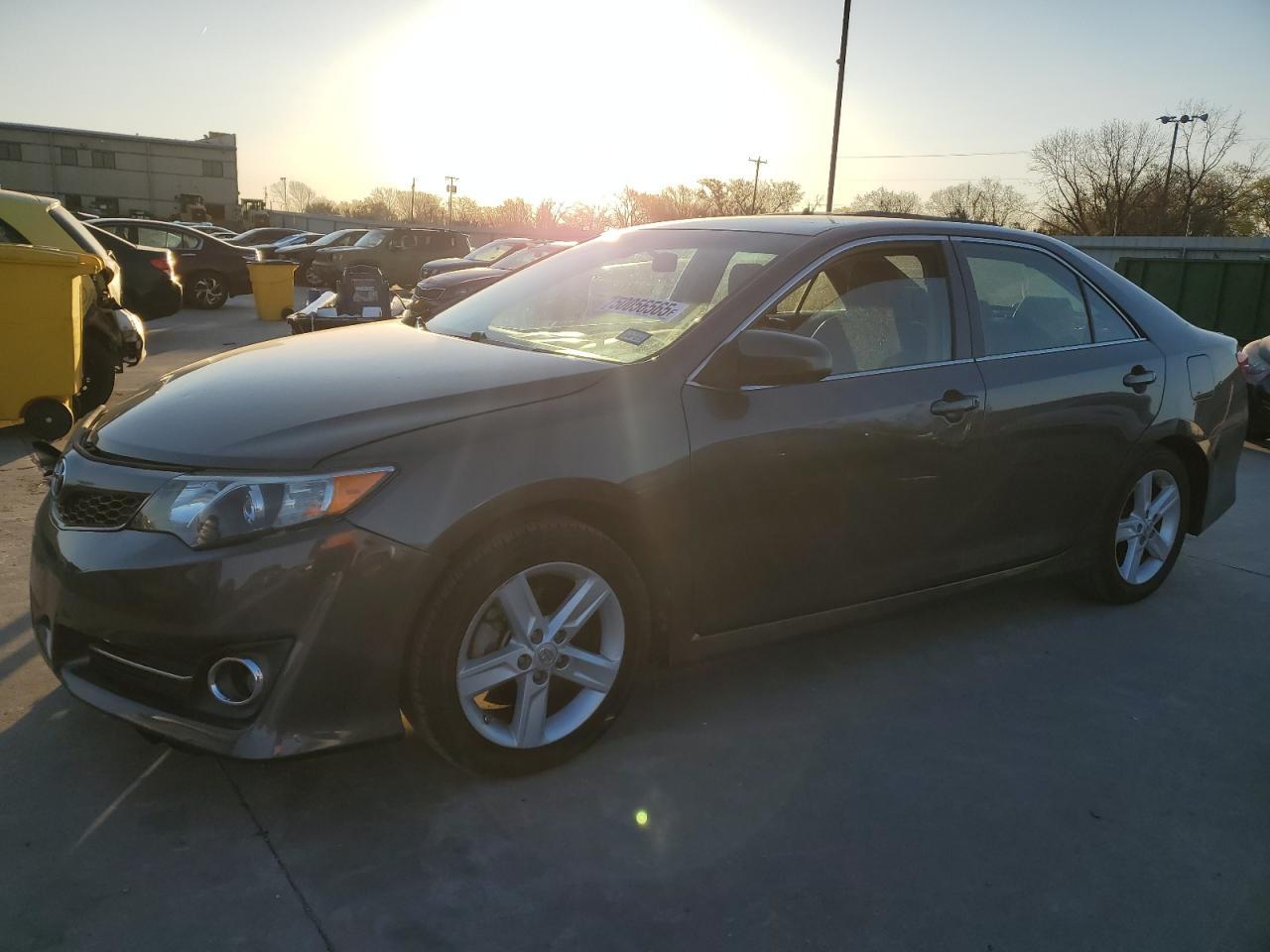 2013 TOYOTA CAMRY L