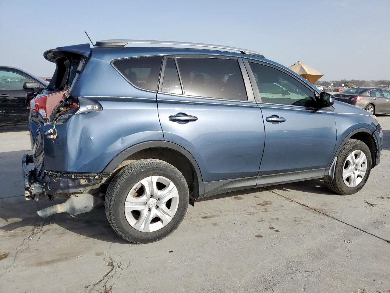 2014 TOYOTA RAV4 LE - Фото 3