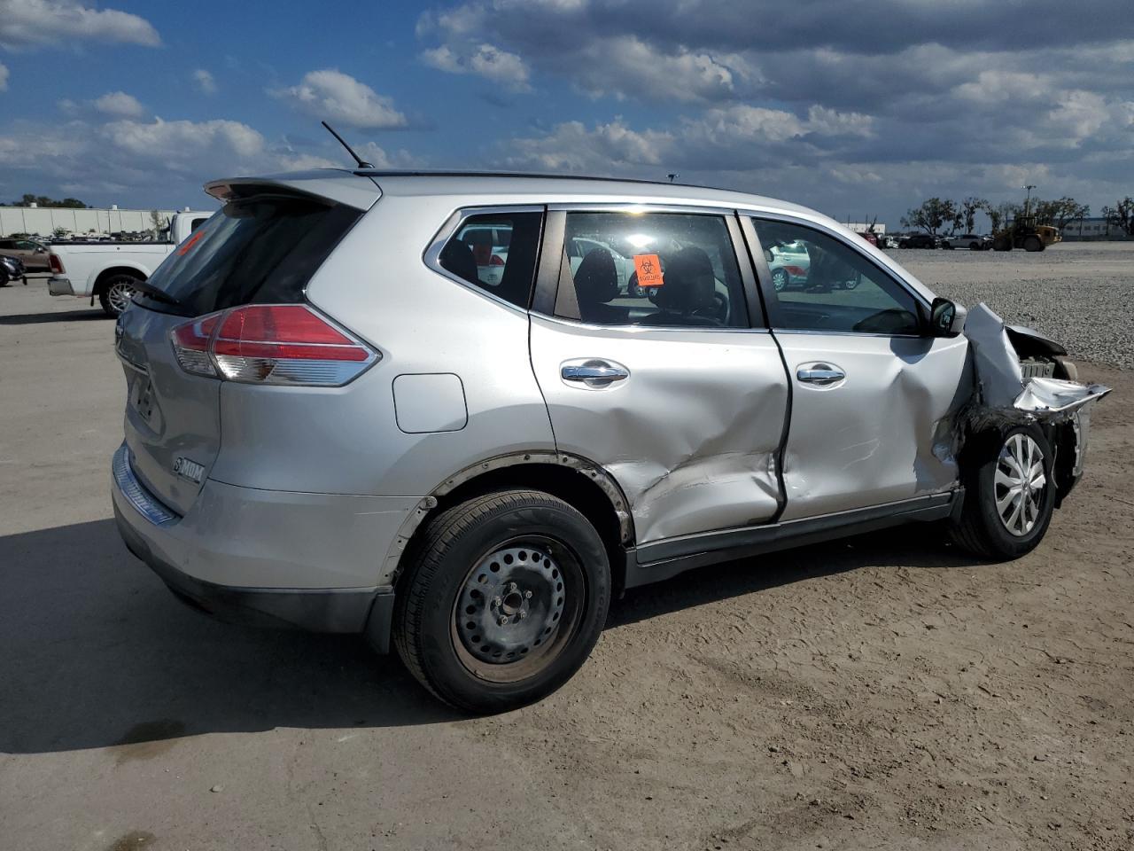 2015 NISSAN ROGUE S - Image 3