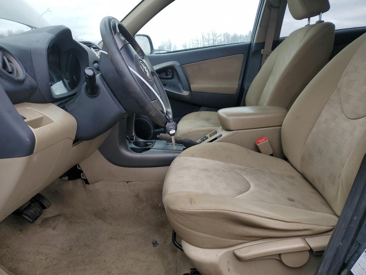 2011 TOYOTA RAV4 - Фото 7