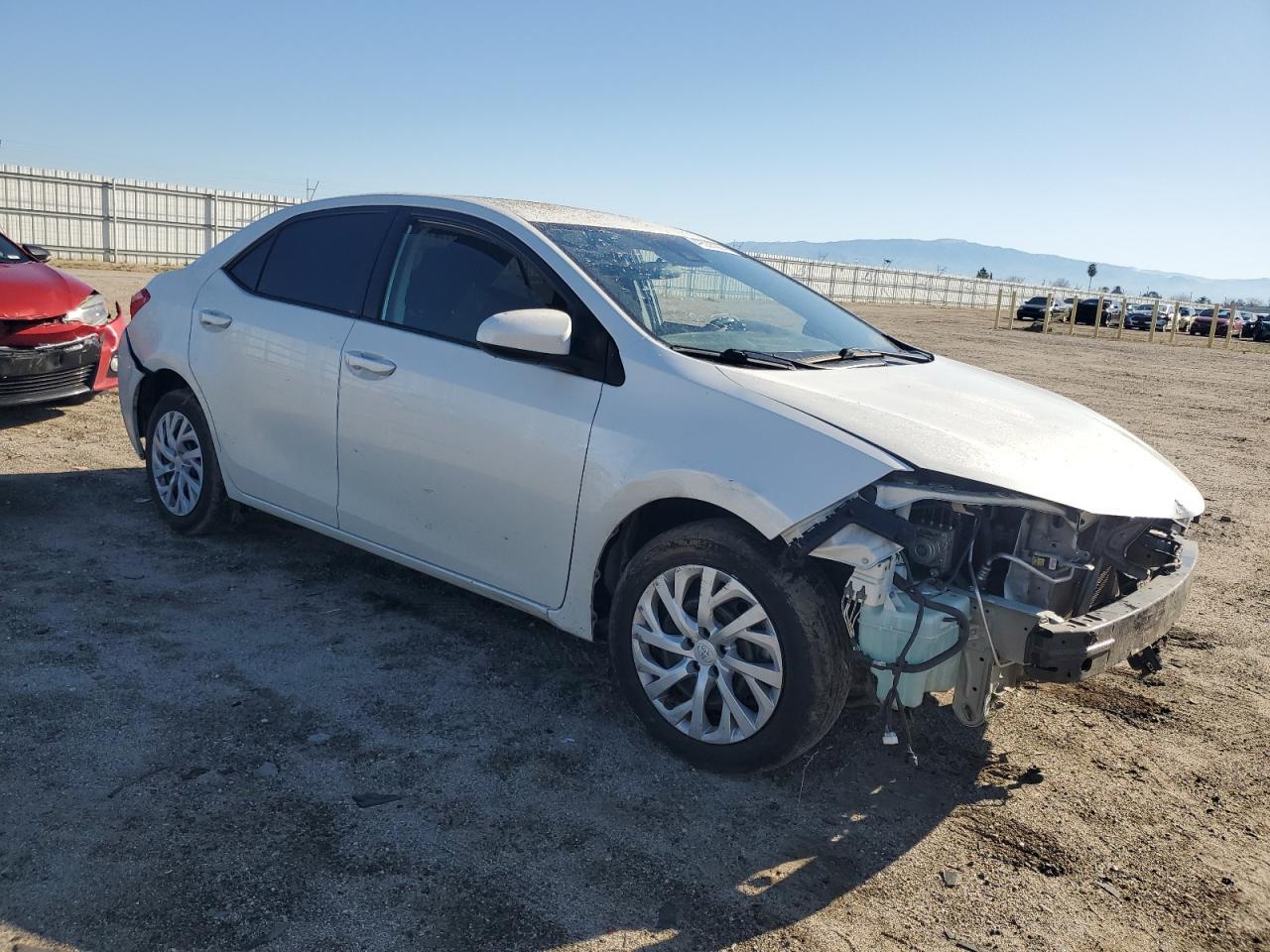 2019 TOYOTA COROLLA L - Фото 4