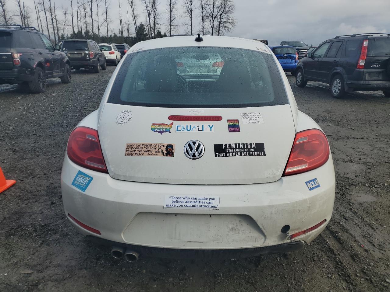 2014 VOLKSWAGEN BEETLE - Image 6