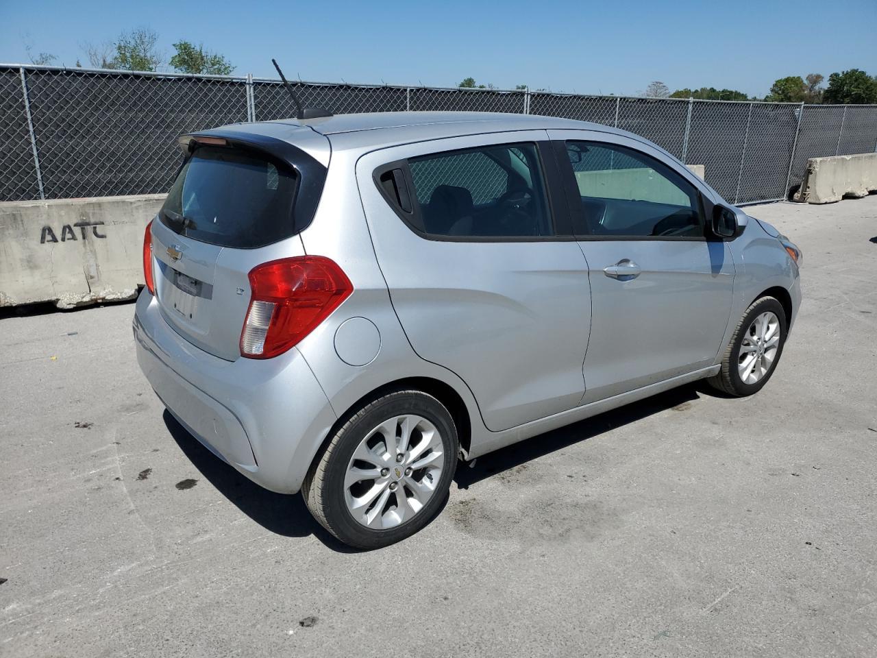 2020 CHEVROLET SPARK 1LT - Фото 3