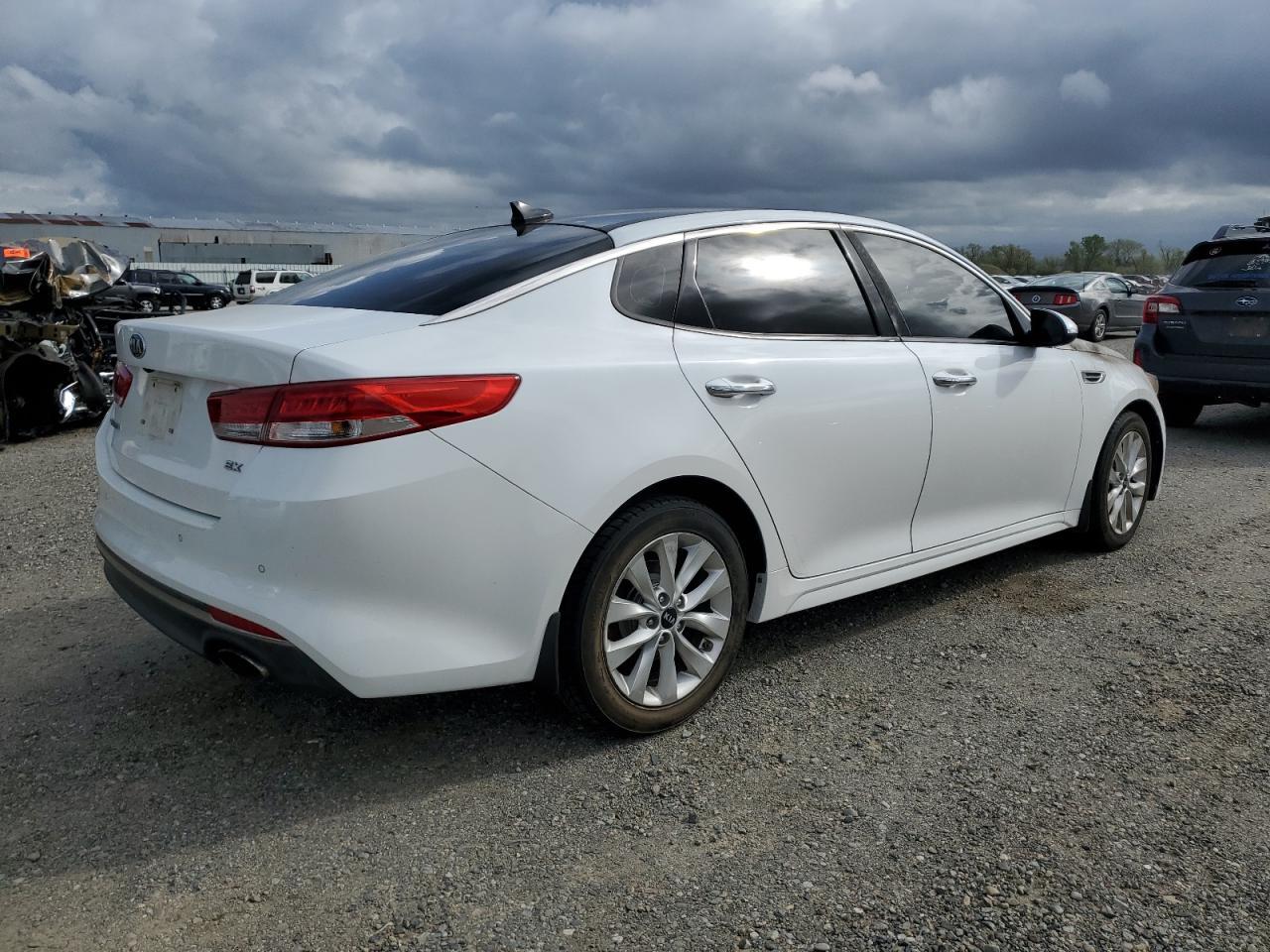 2016 KIA OPTIMA EX - Фото 3