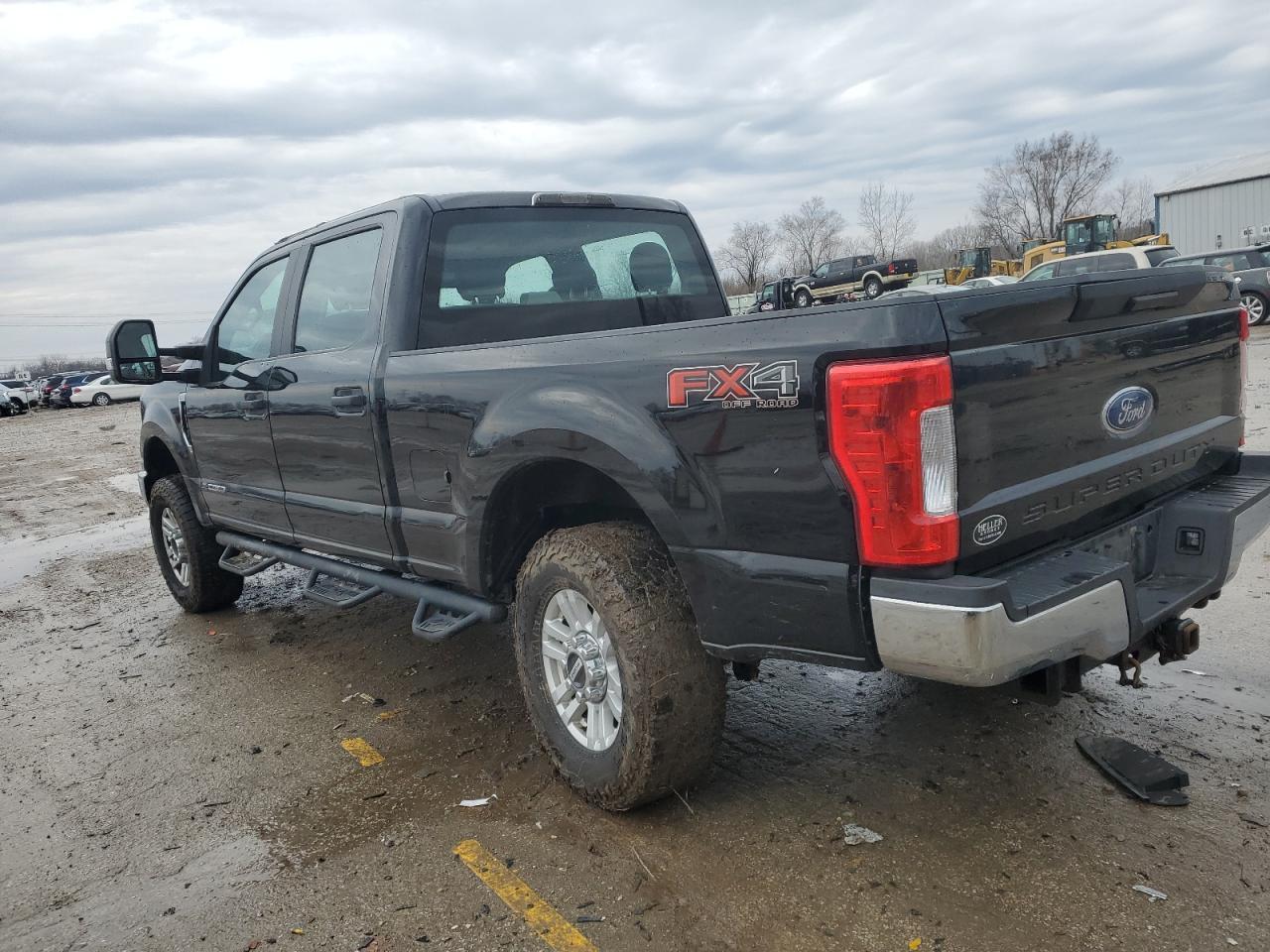 2017 FORD F250 SUPER - Image 2