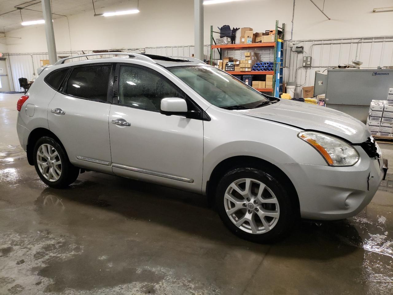 2013 NISSAN ROGUE S - Image 4