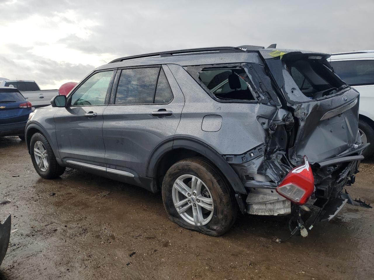 2022 FORD EXPLORER X - Фото 2