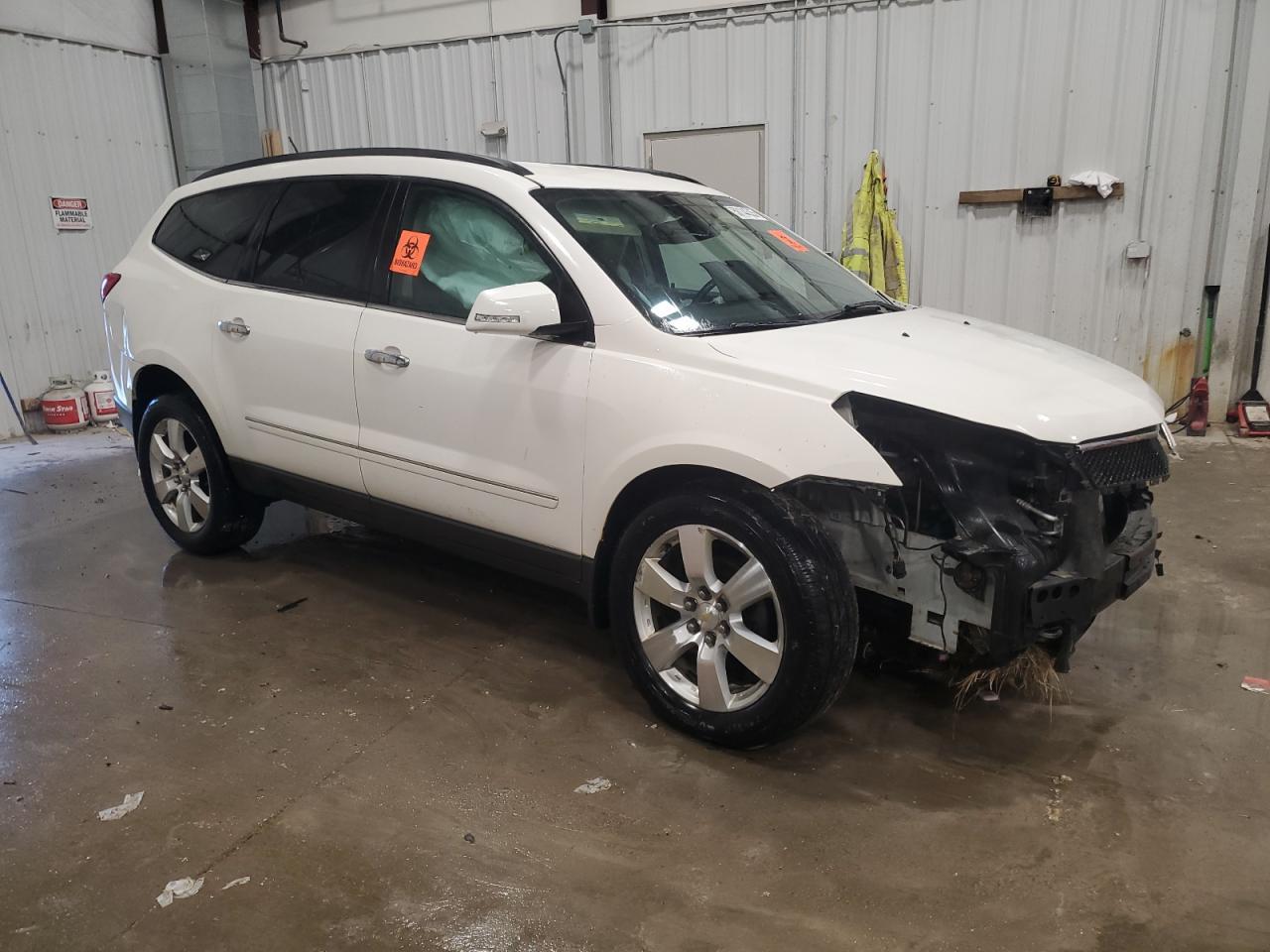 2012 CHEVROLET TRAVERSE L - Image 4