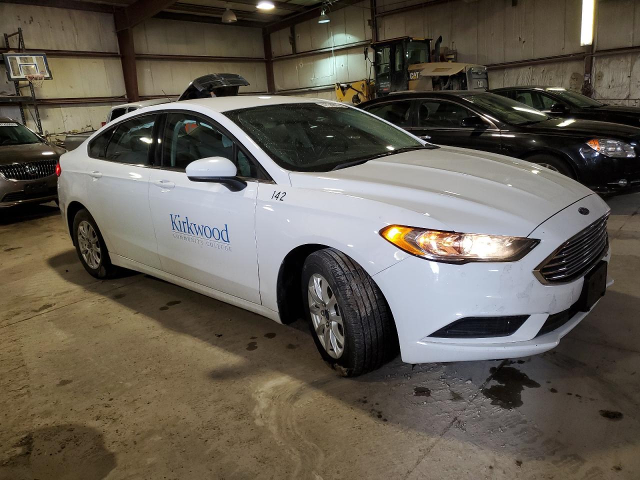 2017 FORD FUSION S - Фото 4