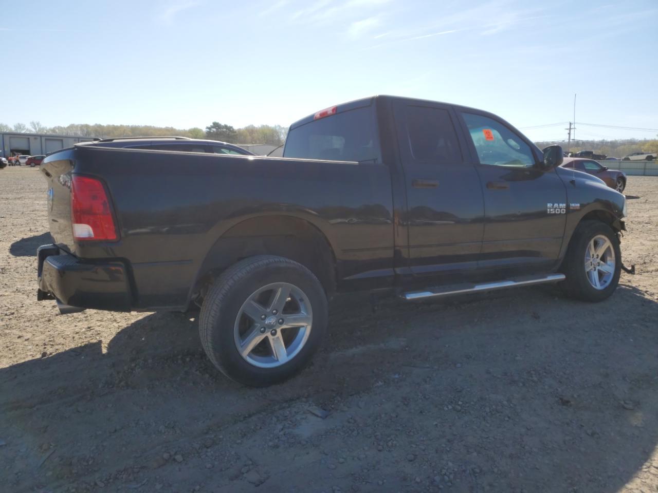2018 RAM 1500 ST - Image 3