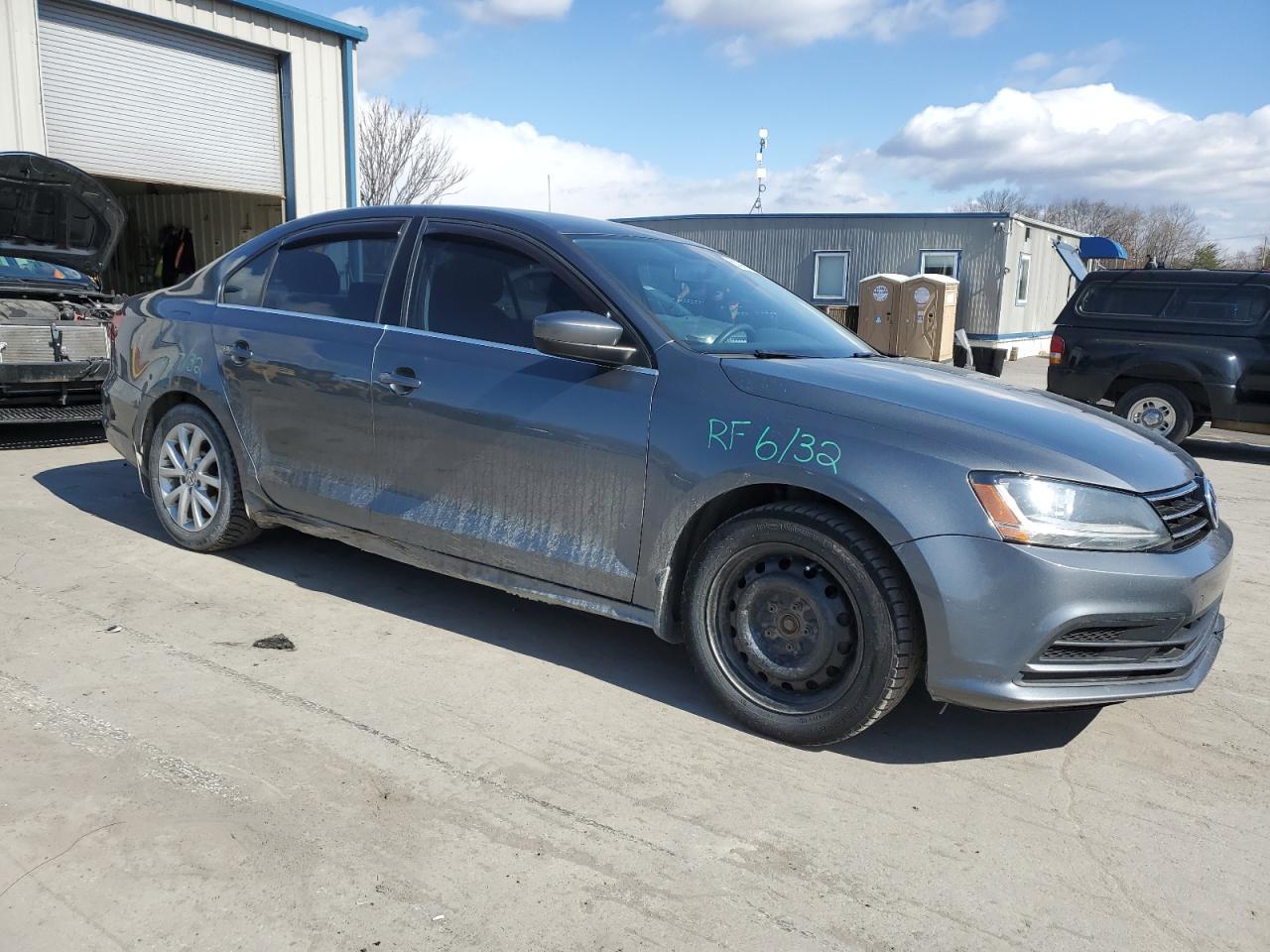 2017 VOLKSWAGEN JETTA S - Image 4