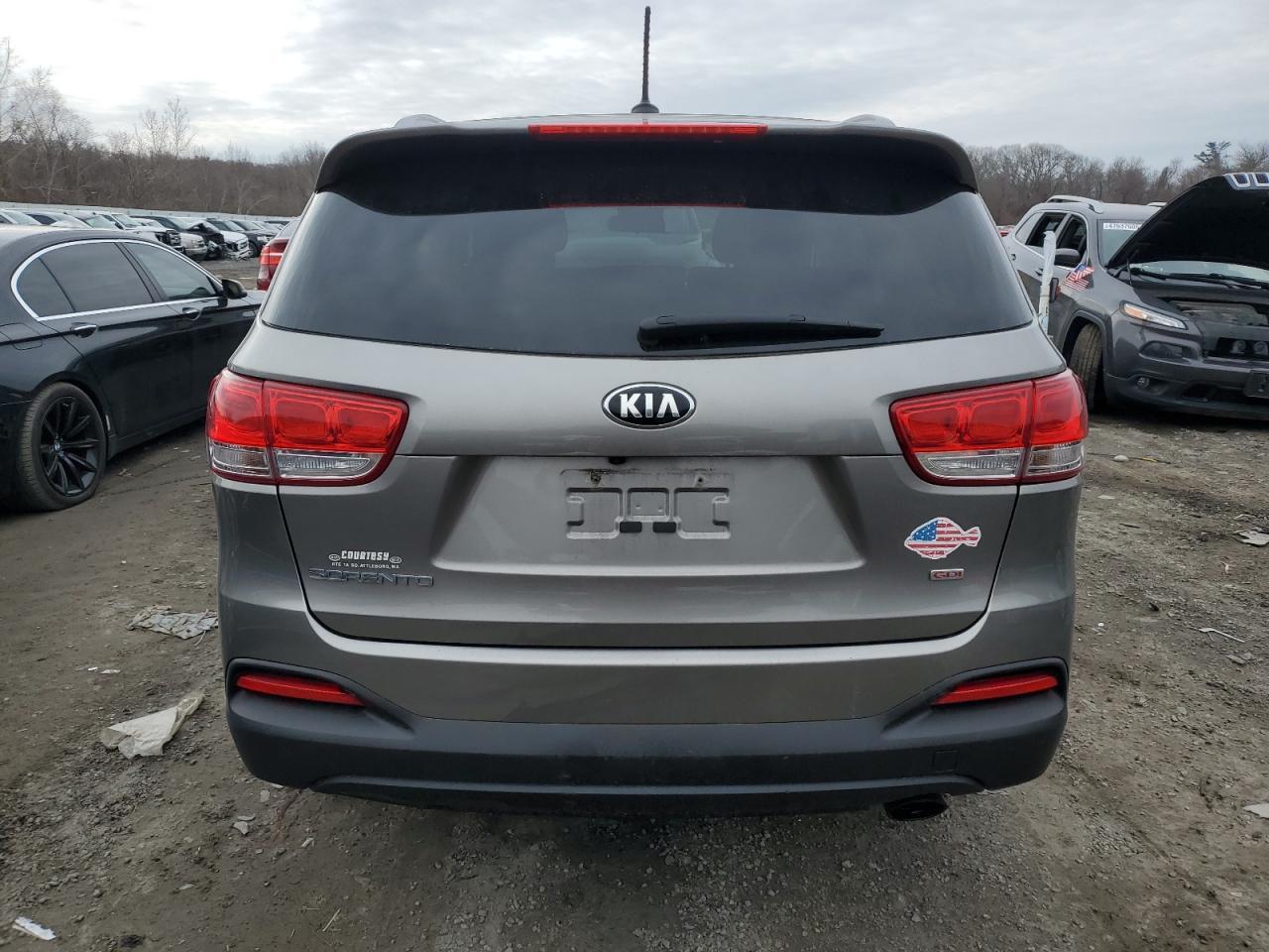 2016 KIA SORENTO LX - Image 6