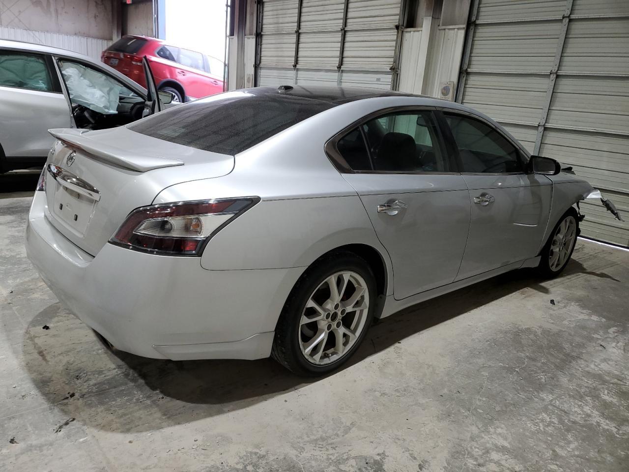 2013 NISSAN MAXIMA S - Фото 3