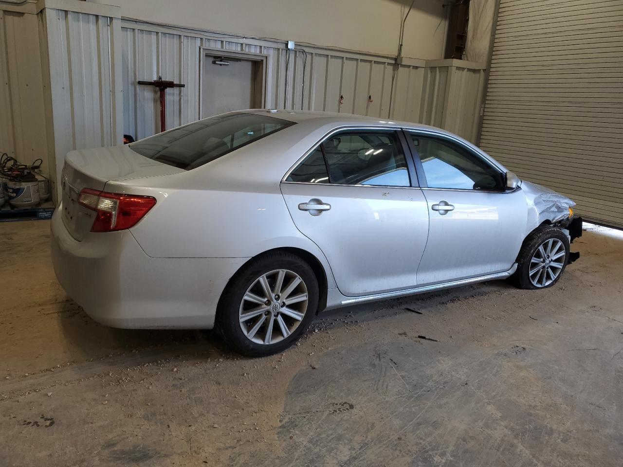 2014 TOYOTA CAMRY L - Фото 3