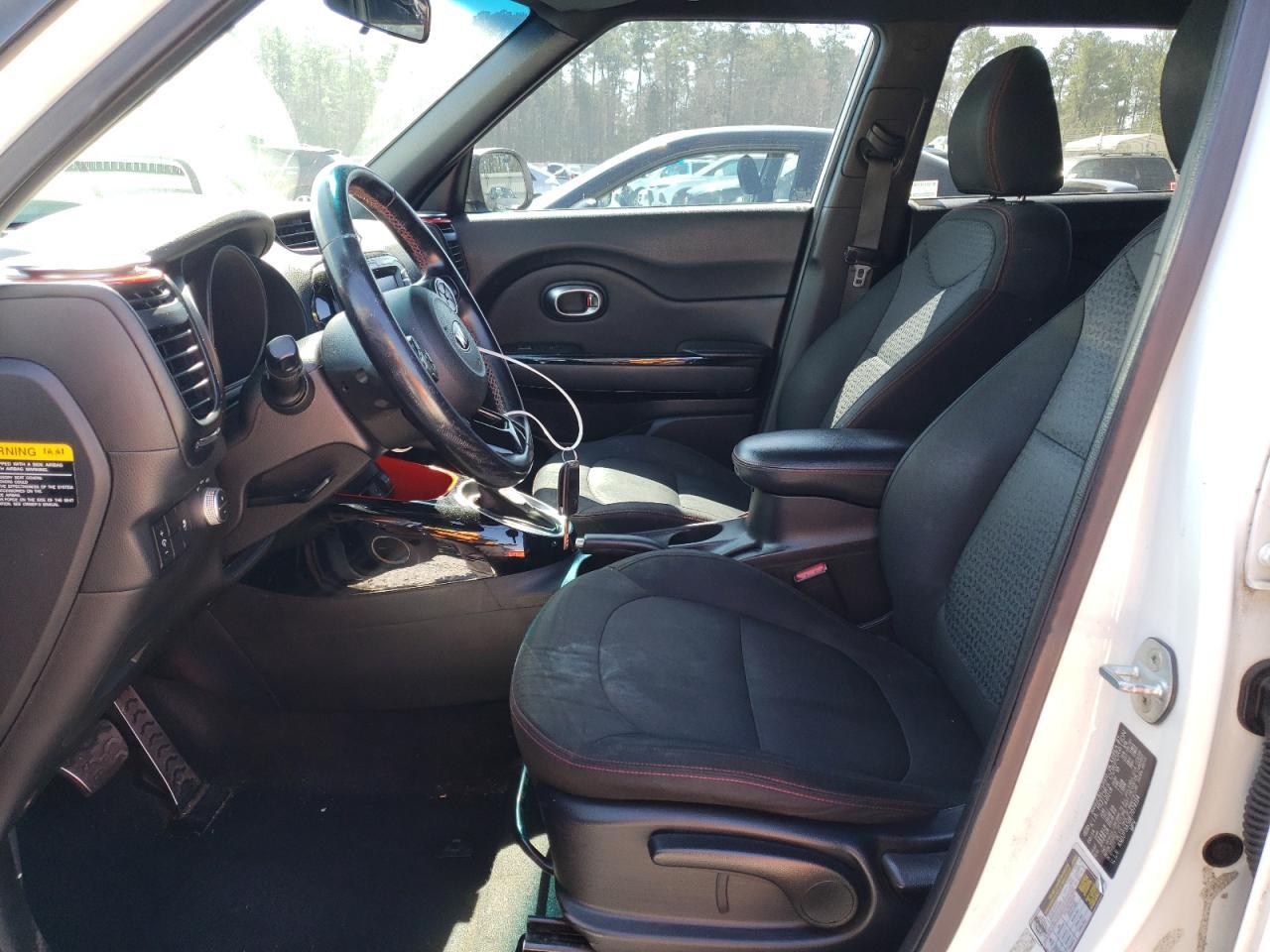 2014 KIA SOUL + - Фото 7