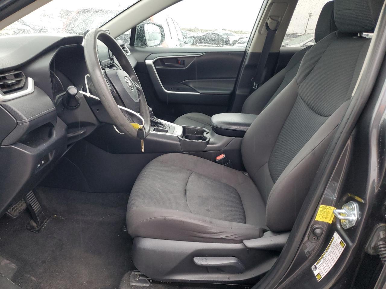 2021 TOYOTA RAV4 LE - Image 7