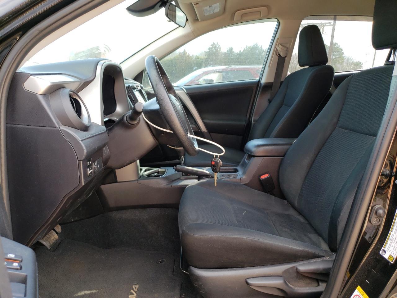 2017 TOYOTA RAV4 LE - Image 7