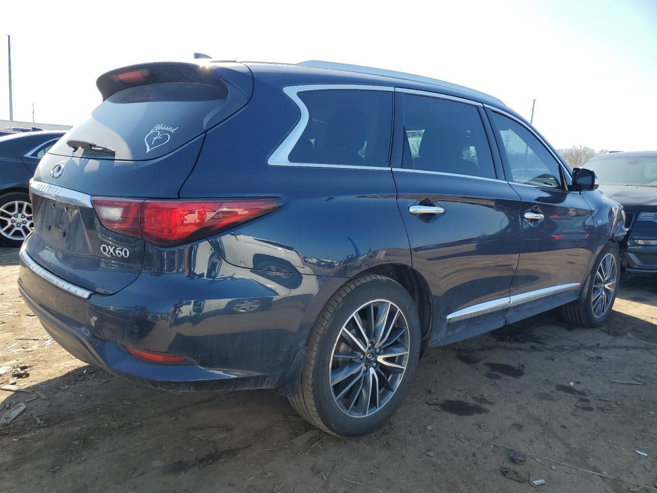 2019 INFINITI QX60 LUXE - Image 3