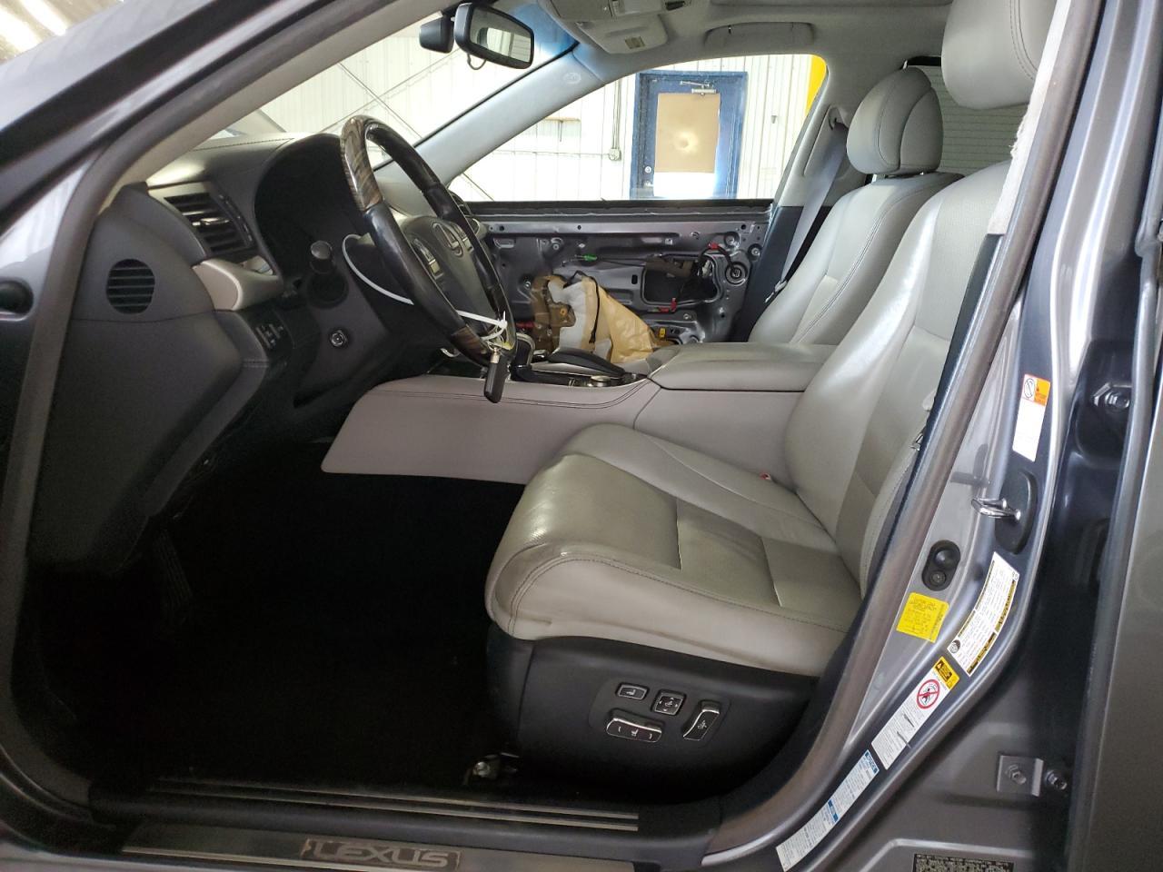 2015 LEXUS LS 460L - Image 7