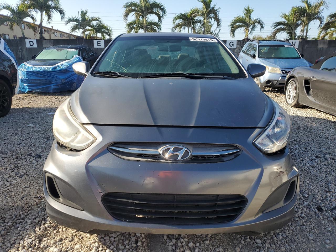 2017 HYUNDAI ACCENT SE - Image 5