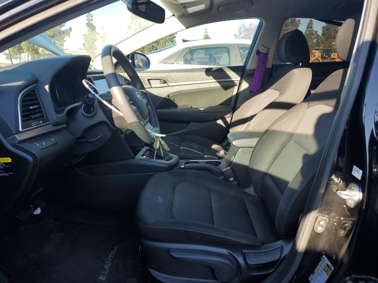 2018 HYUNDAI ELANTRA SE - Image 7