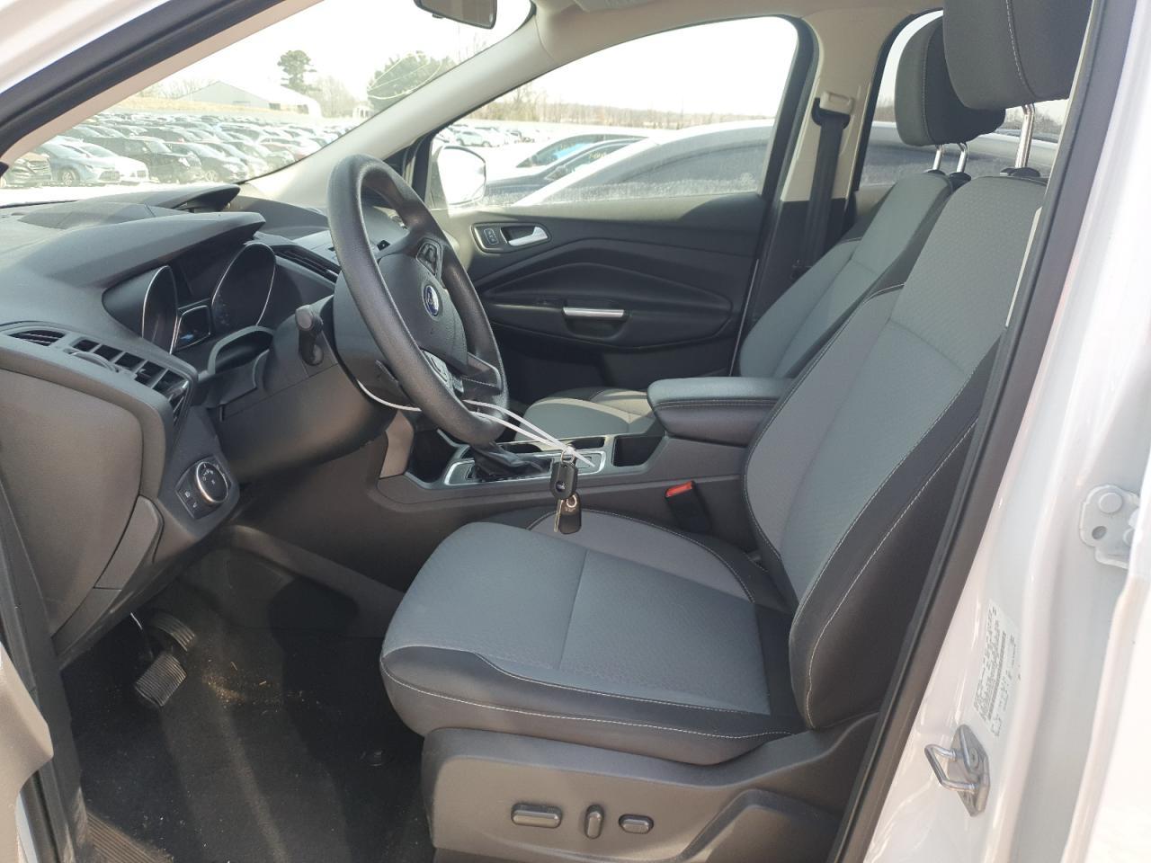 2017 FORD ESCAPE SE - Фото 7