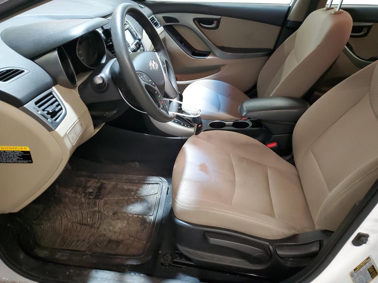 2015 HYUNDAI ELANTRA SE - Image 7