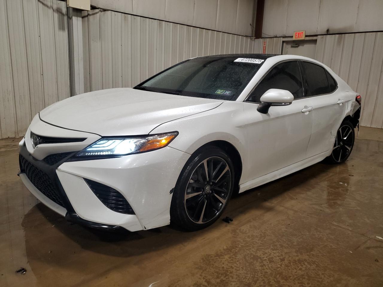 2019 TOYOTA CAMRY XSE