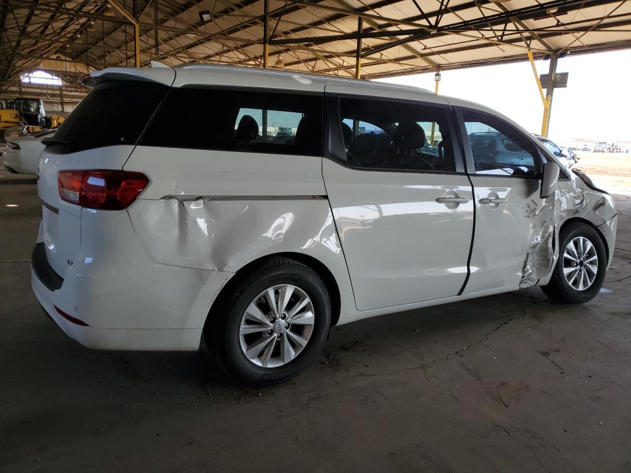 2016 KIA SEDONA LX - Image 3