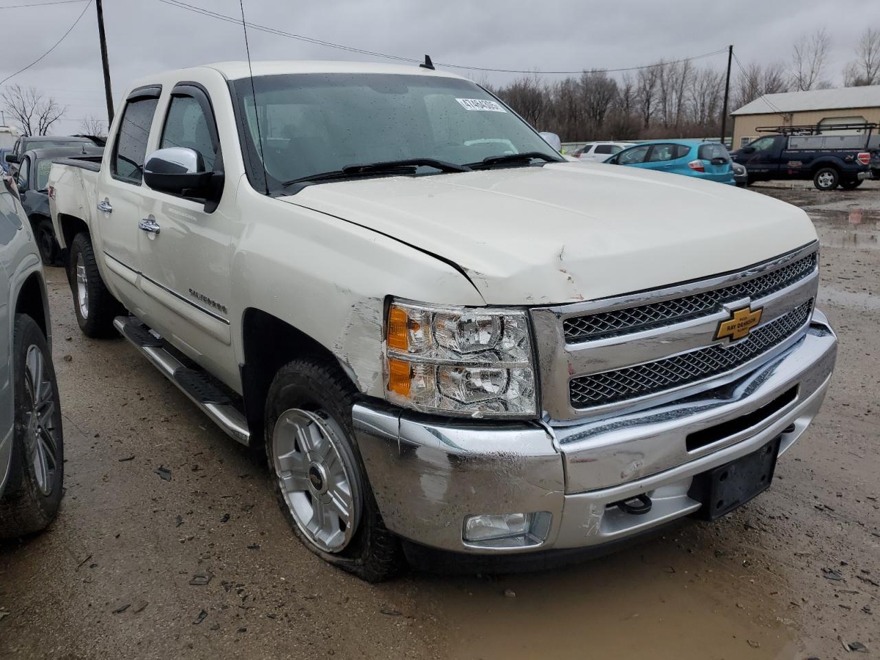 2013 CHEVROLET SILVERADO - Фото 4