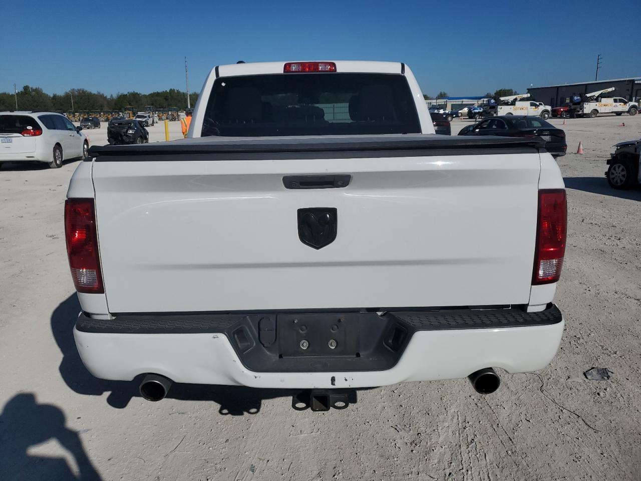 2017 RAM 1500 ST - Image 6