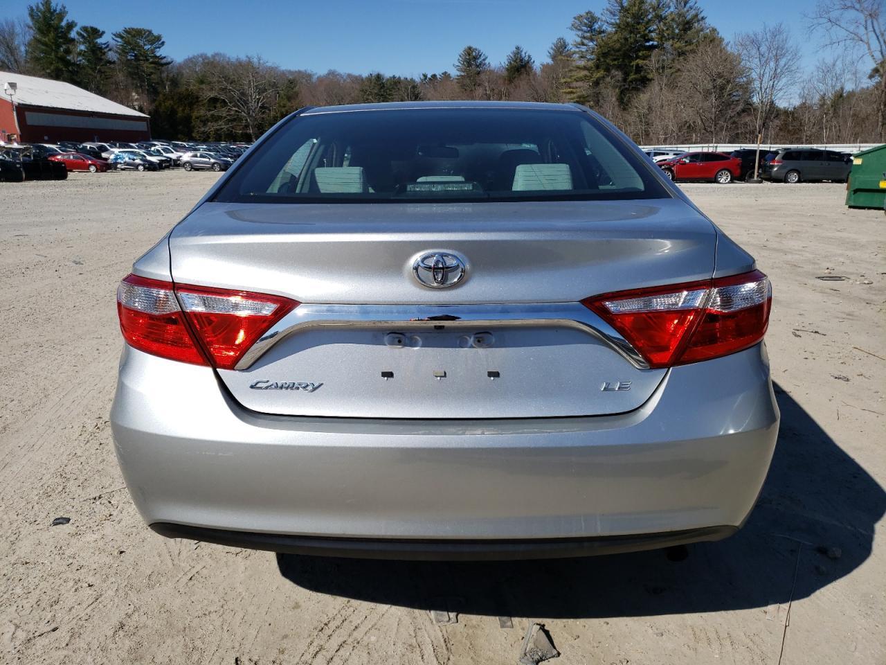 2017 TOYOTA CAMRY LE - Фото 6
