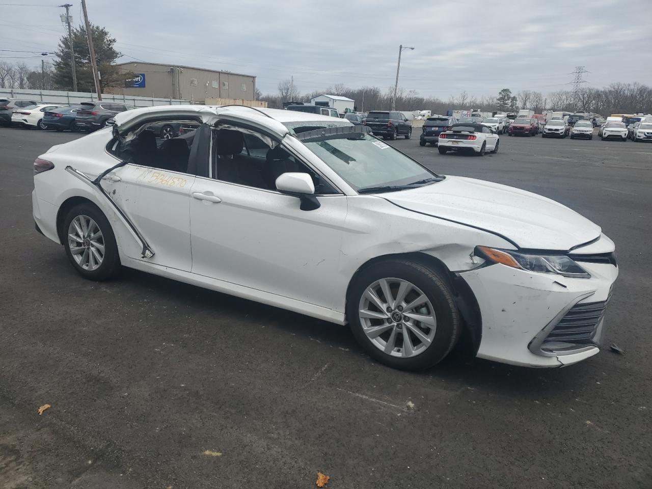 2024 TOYOTA CAMRY LE - Image 4