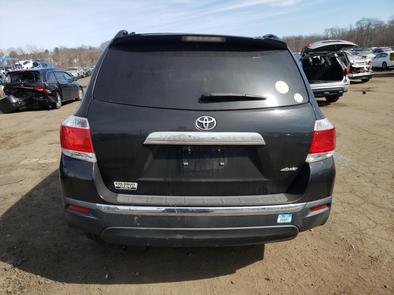 2011 TOYOTA HIGHLANDER - Image 6