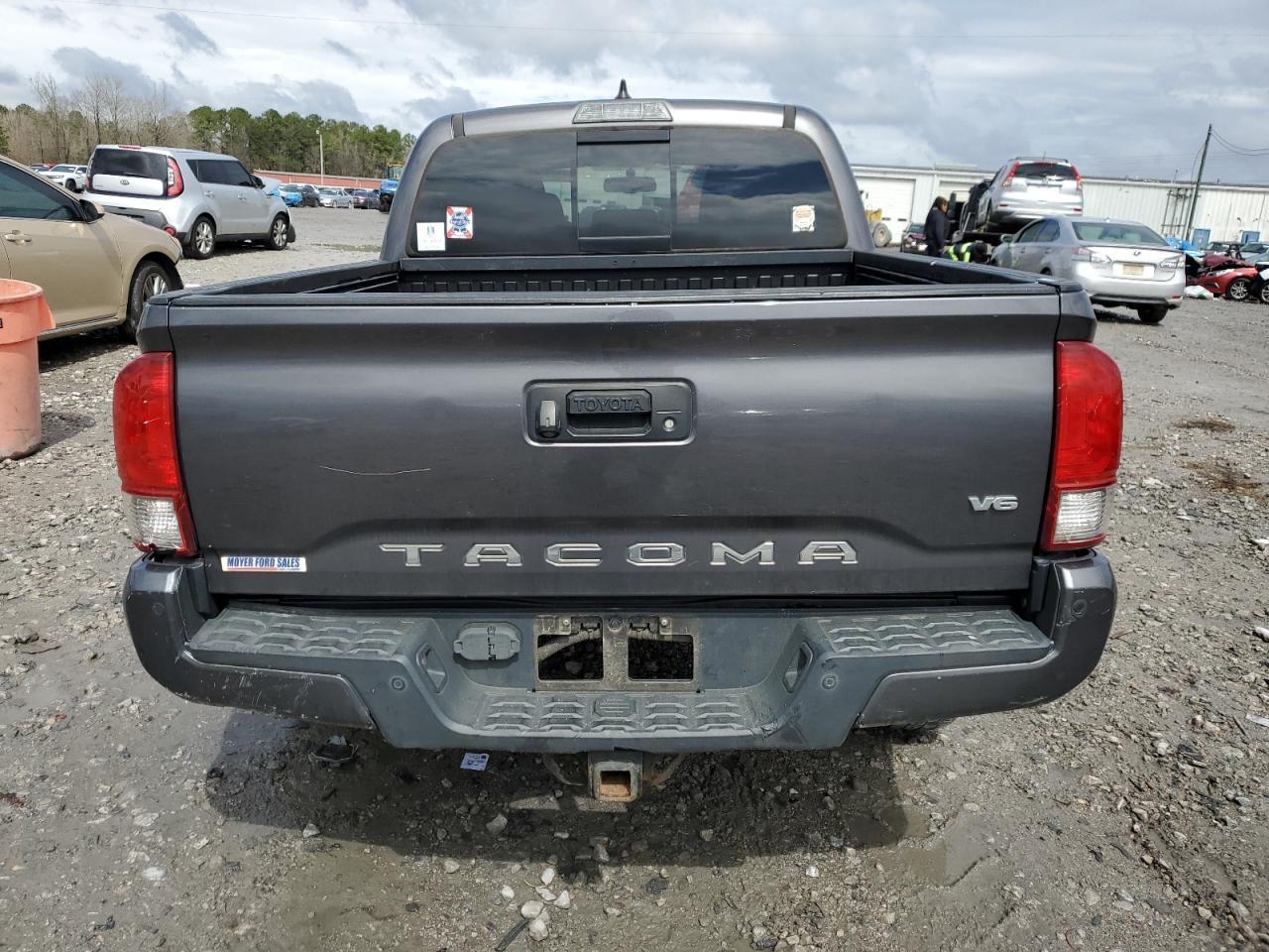 2017 TOYOTA TACOMA DOU - Фото 6
