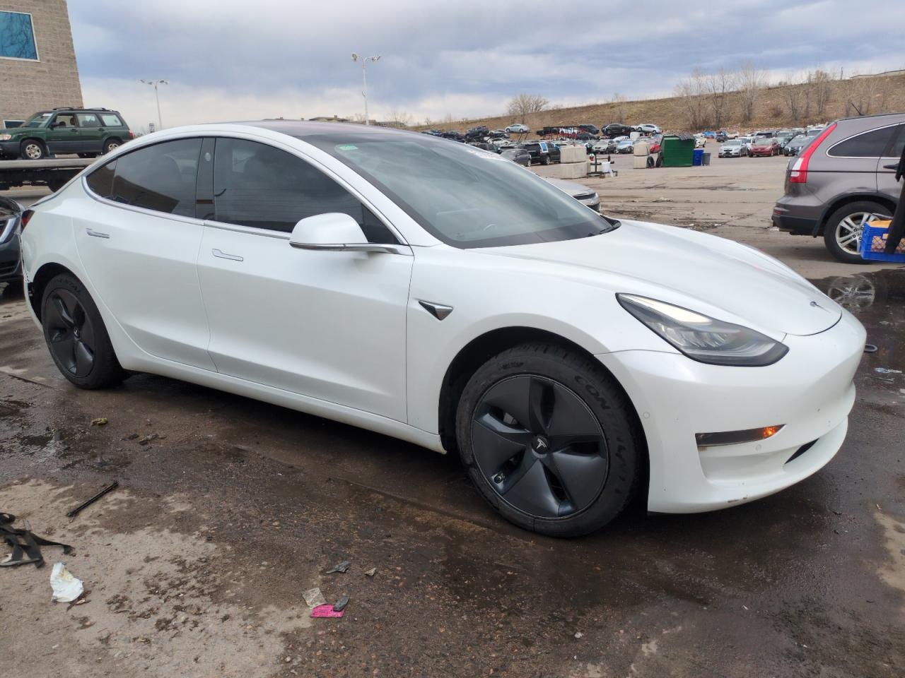 2017 TESLA MODEL 3 - Фото 4