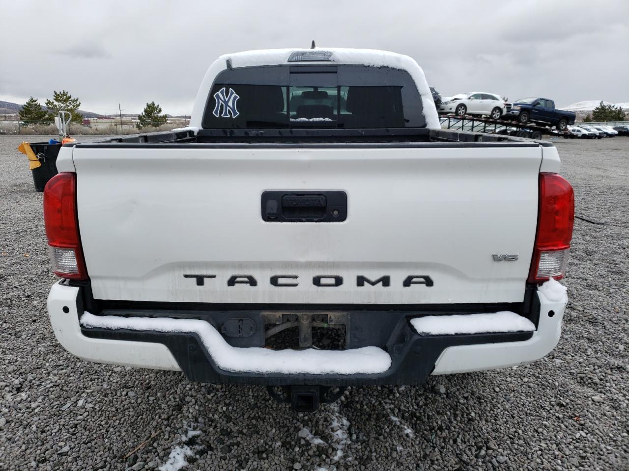 2017 TOYOTA TACOMA DOU - Фото 6