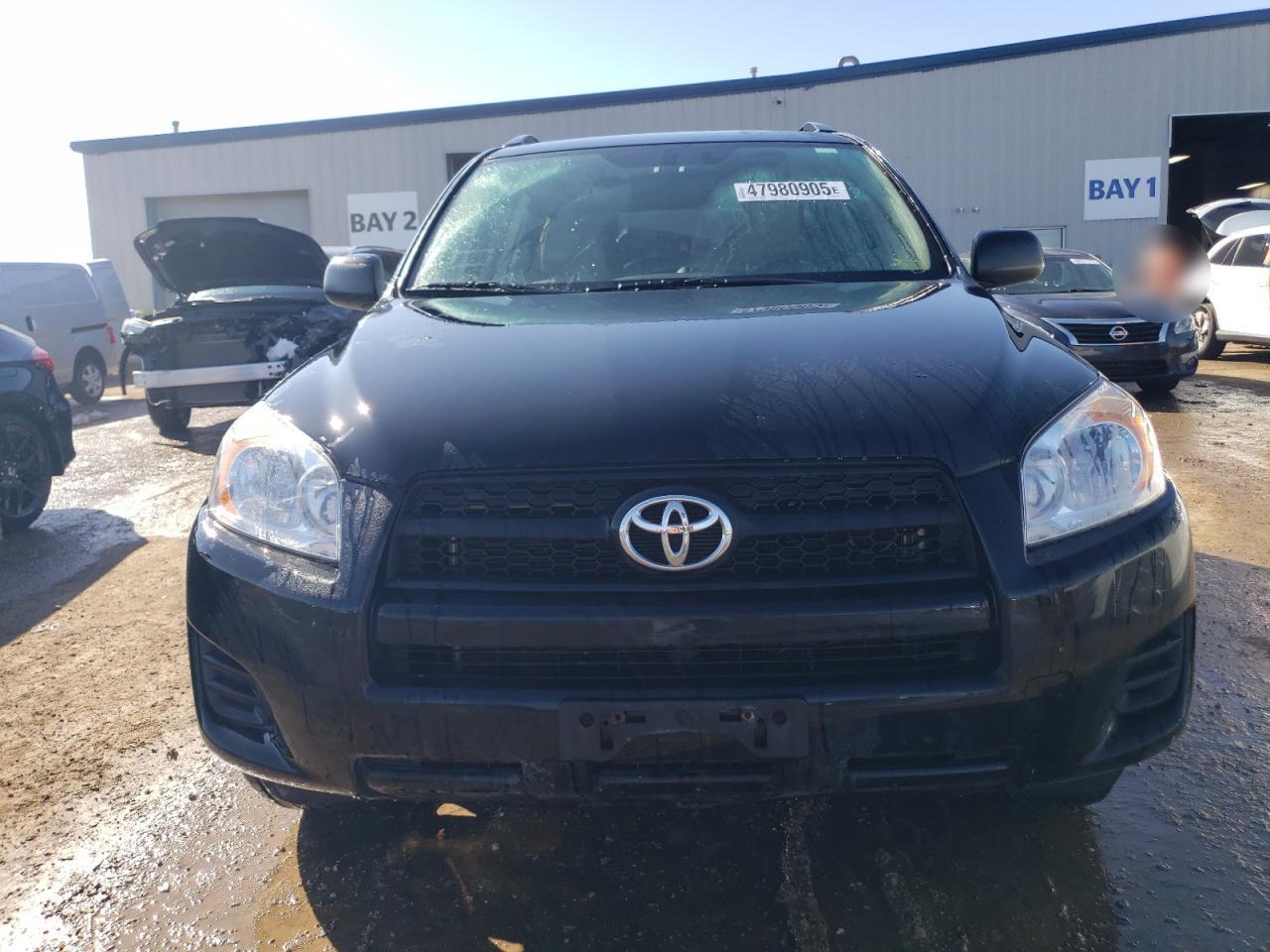 2011 TOYOTA RAV4 - Фото 5