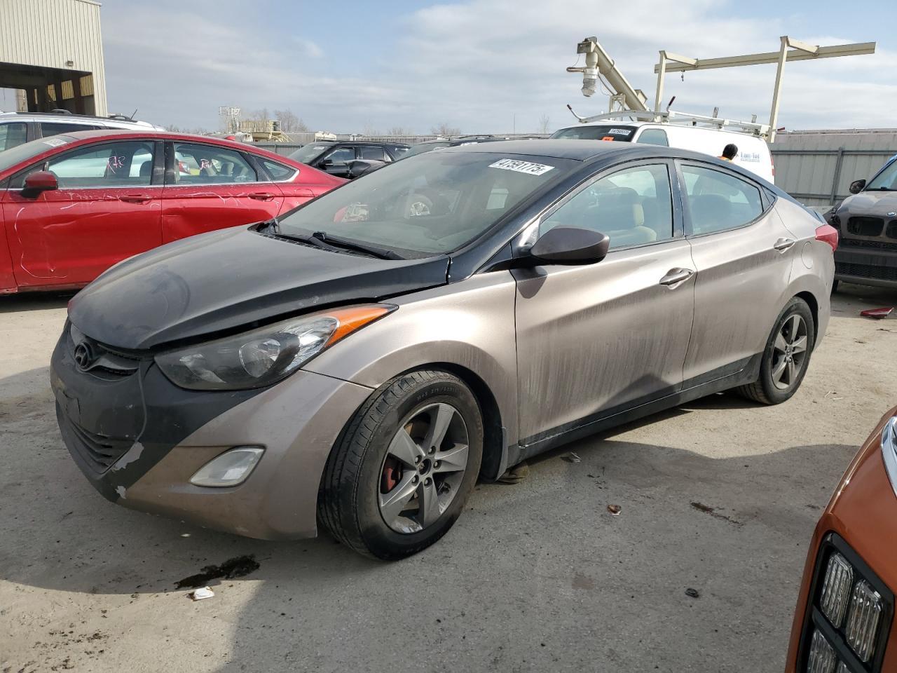 2013 HYUNDAI ELANTRA GL