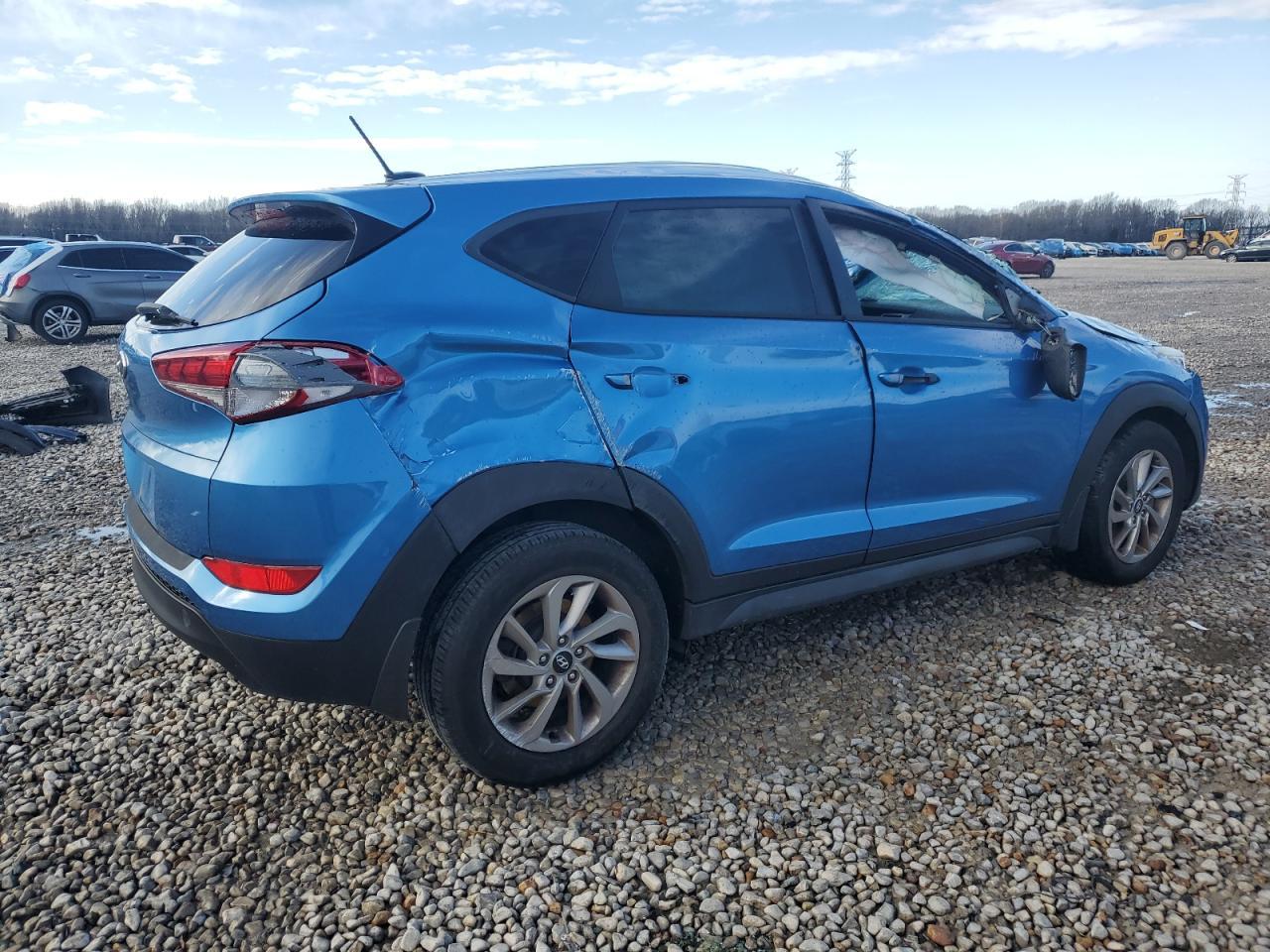 2016 HYUNDAI TUCSON SE - Фото 3