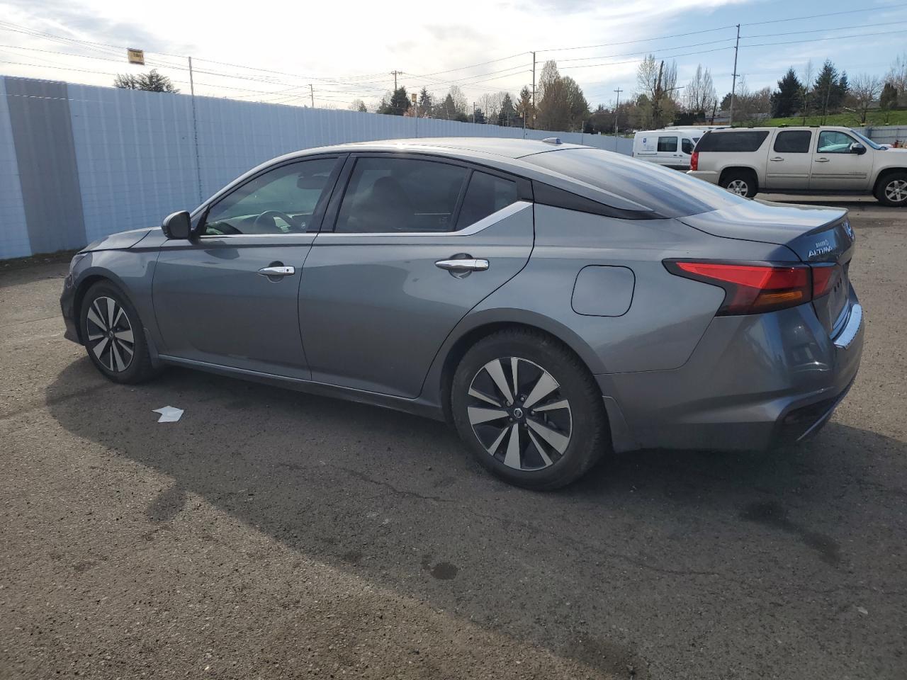2020 NISSAN ALTIMA SV - Фото 2