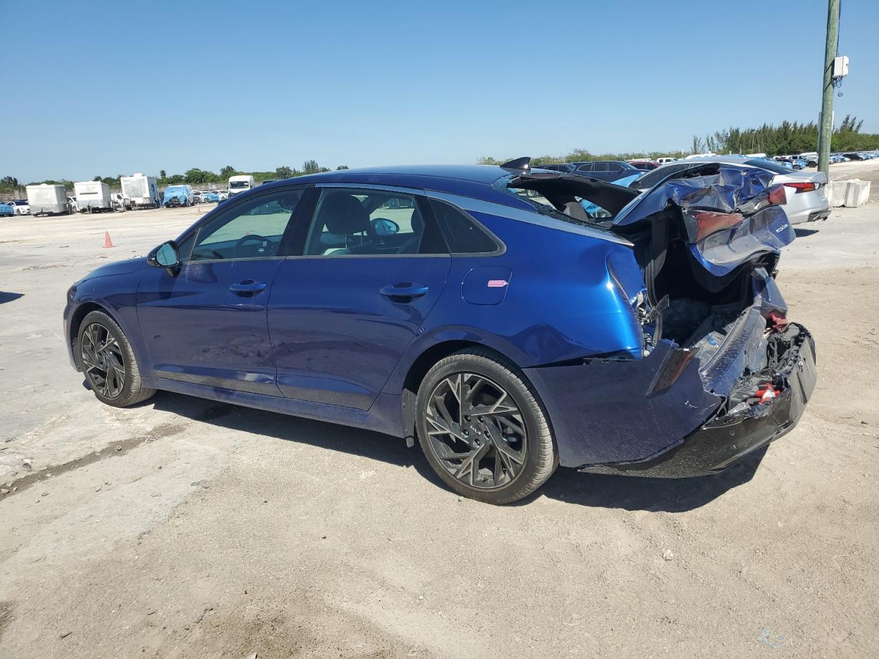 2025 KIA K5 GT LINE - Фото 2