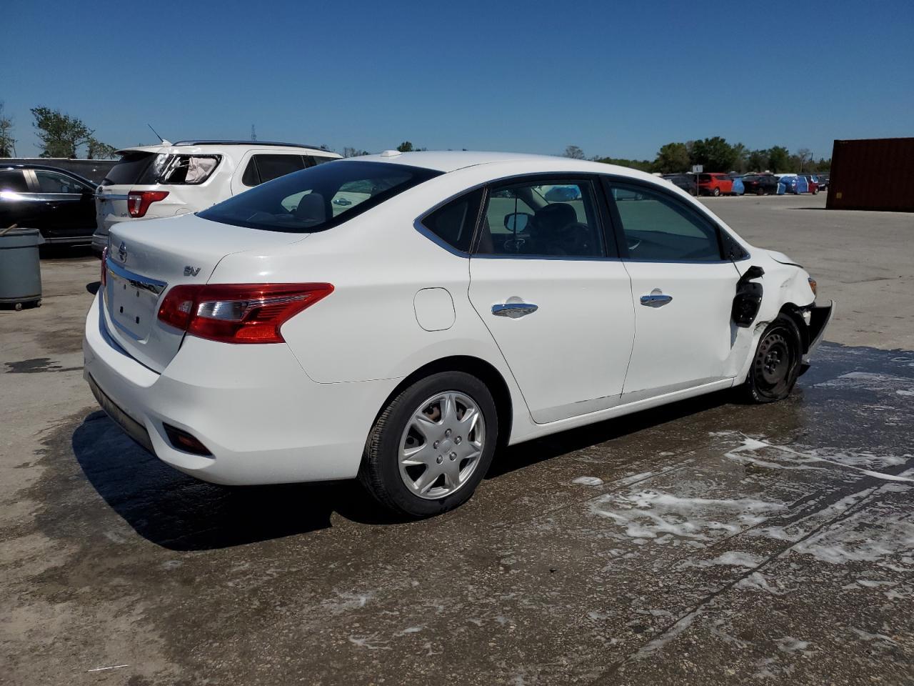 2017 NISSAN SENTRA S - Фото 3