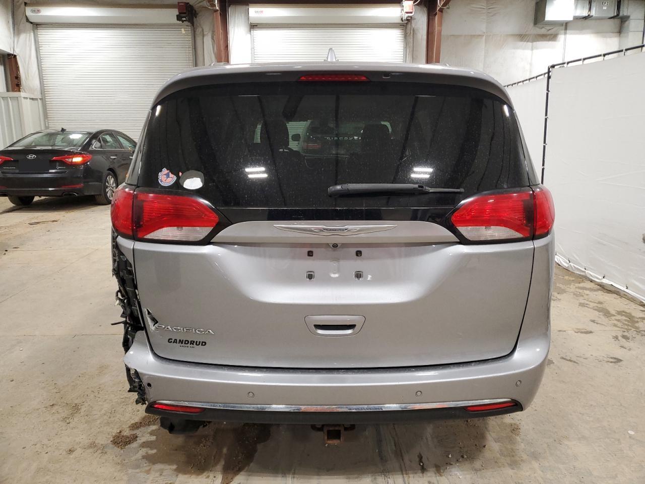 2017 CHRYSLER PACIFICA T - Фото 6